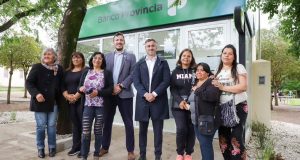 Achával y Cuattromo inauguraron un nuevo cajero automático en Lagomarsino