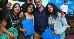Achával acompañó a los jóvenes en un encuentro de educación digital