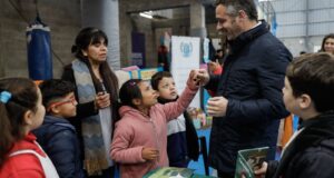Achával con estudiantes en el Mes de la Educación: “La educación es el camino para igualar derechos”