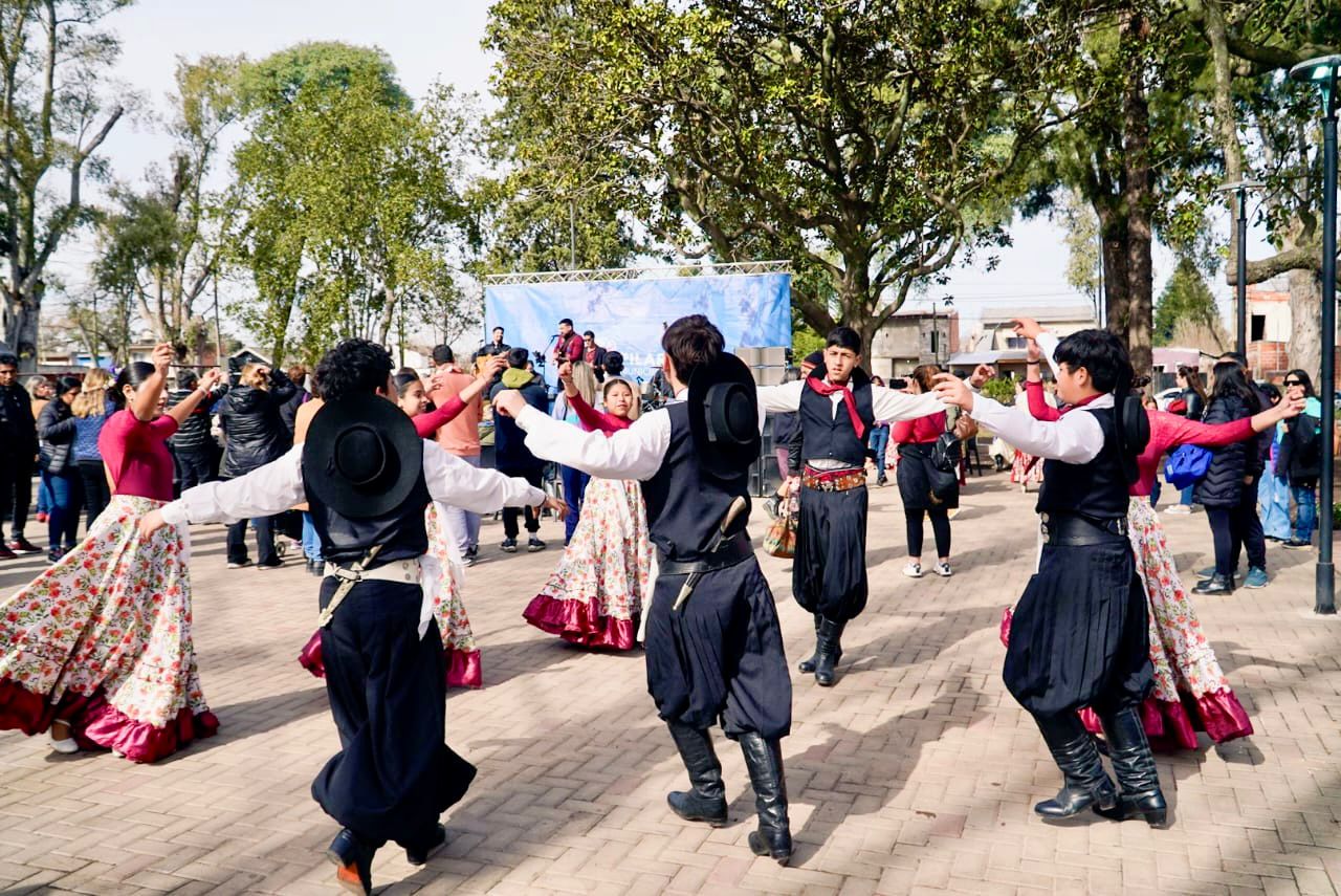 Achával acompañó a los vecinos en la celebración del 115° Aniversario de Del Viso